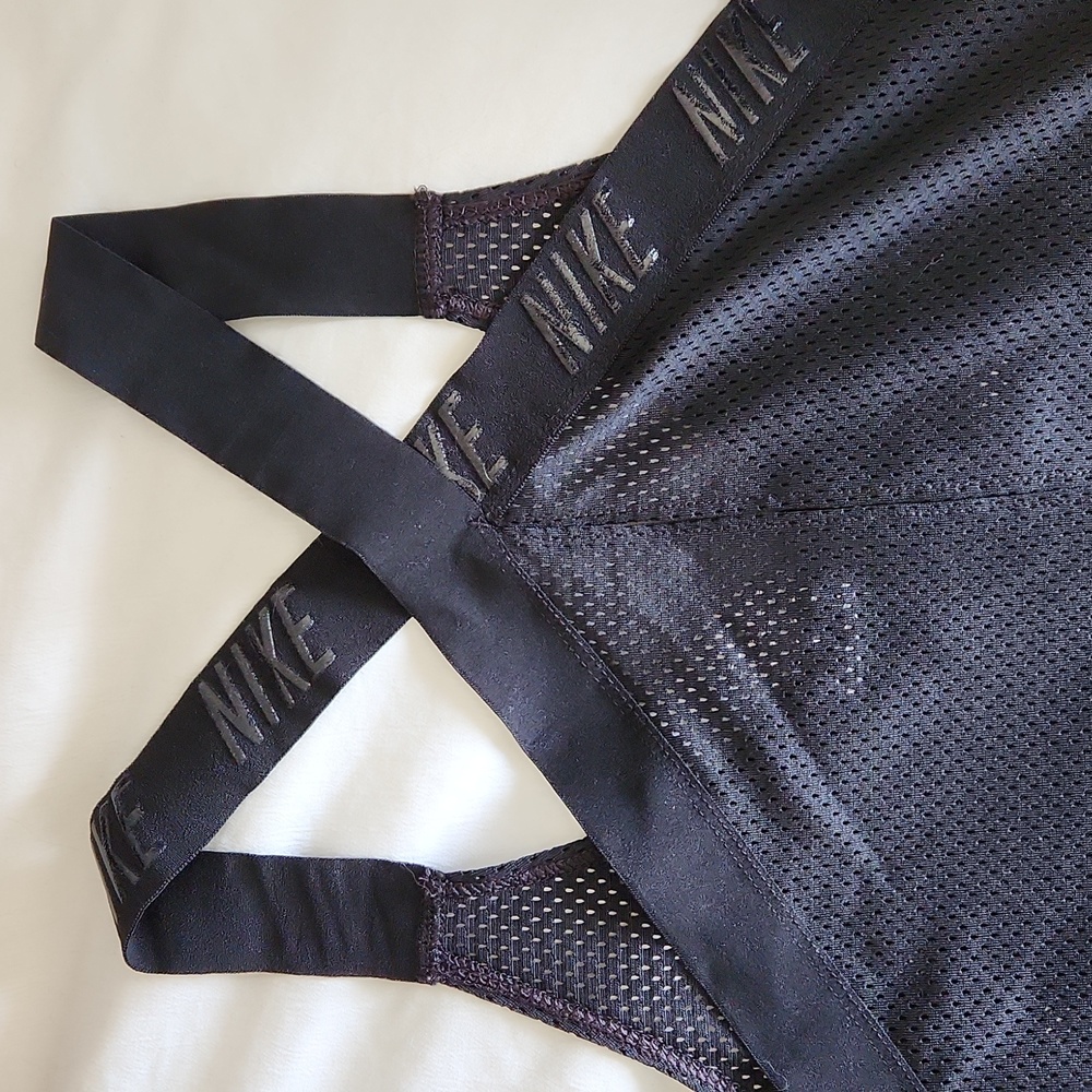Nike Halter - Picture 2 of 3